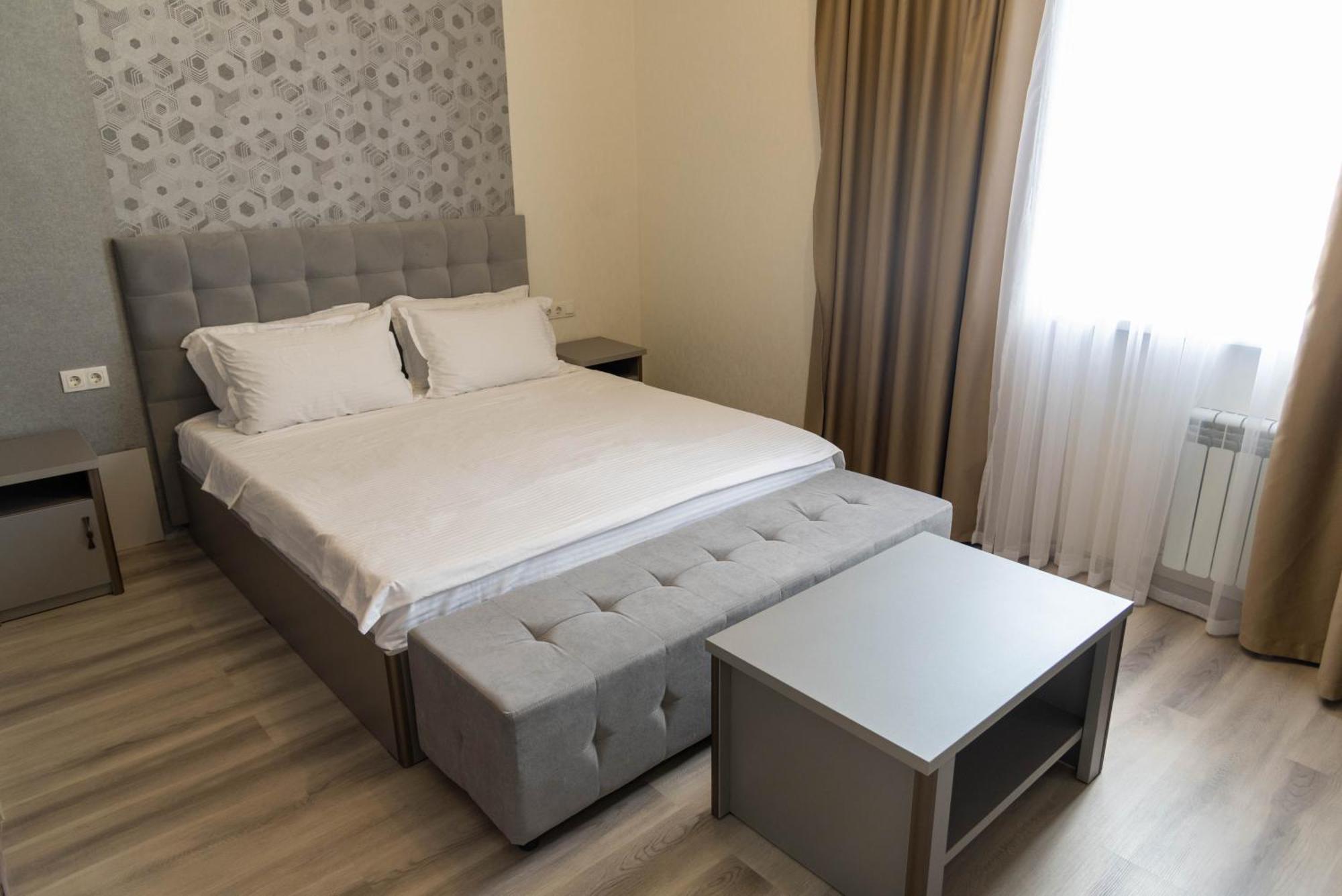 Dora Hotel Shymkent Exterior photo